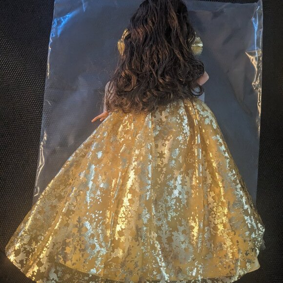 Holiday Barbie - Picture 4 of 4